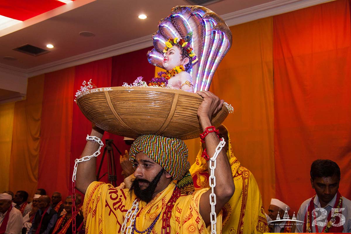 ©1987-2017 SKS Swaminarayan Temple East London